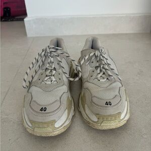 Balenciaga triple S Sneakers